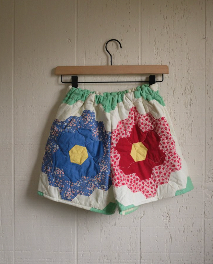 Quilt Shorts - Flower Garden XS