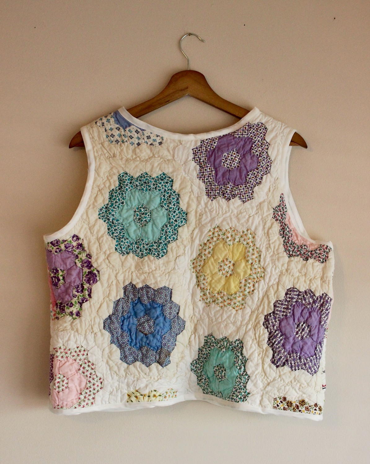 Tie Front Quilt Vest - Grandmother's Flower Garden