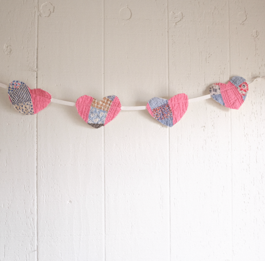 Quilt Heart Bunting - Pink Feed Sack