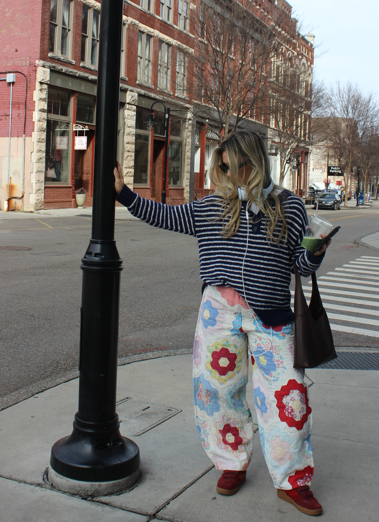 Barrel Quilt Pants - Grandmother's Flower Garden