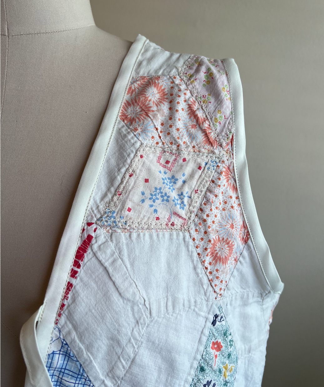 Quilt Vest- Feedsack 6 Point Star