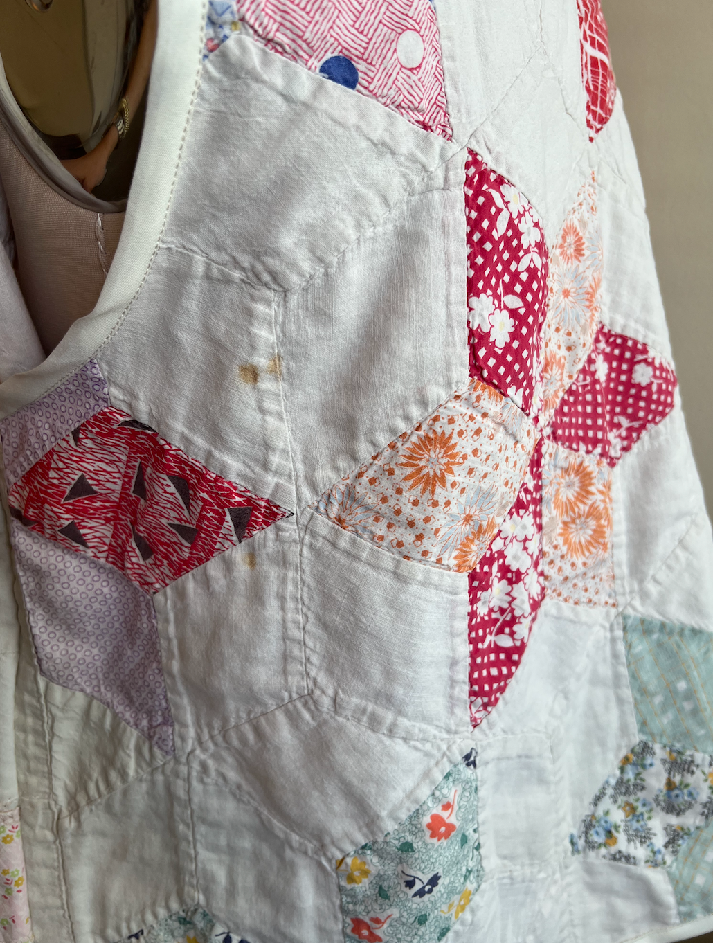 Quilt Vest- Feedsack 6 Point Star