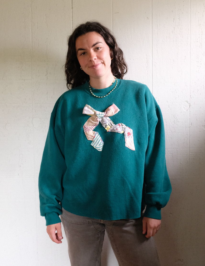 Quilt Bow Pullover - Teal/Green L
