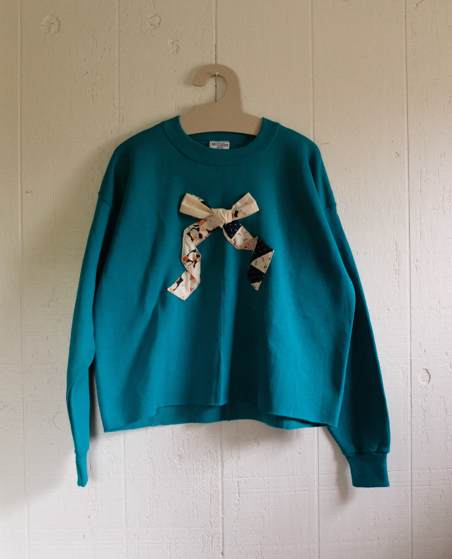 Quilt Bow Pullover - Teal XL