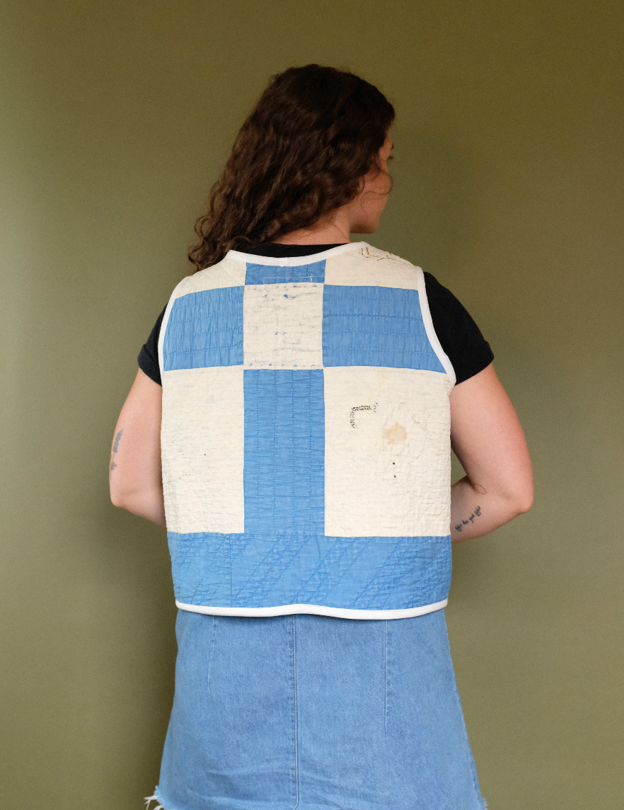 Quilt Vest - Blue Embroidery M