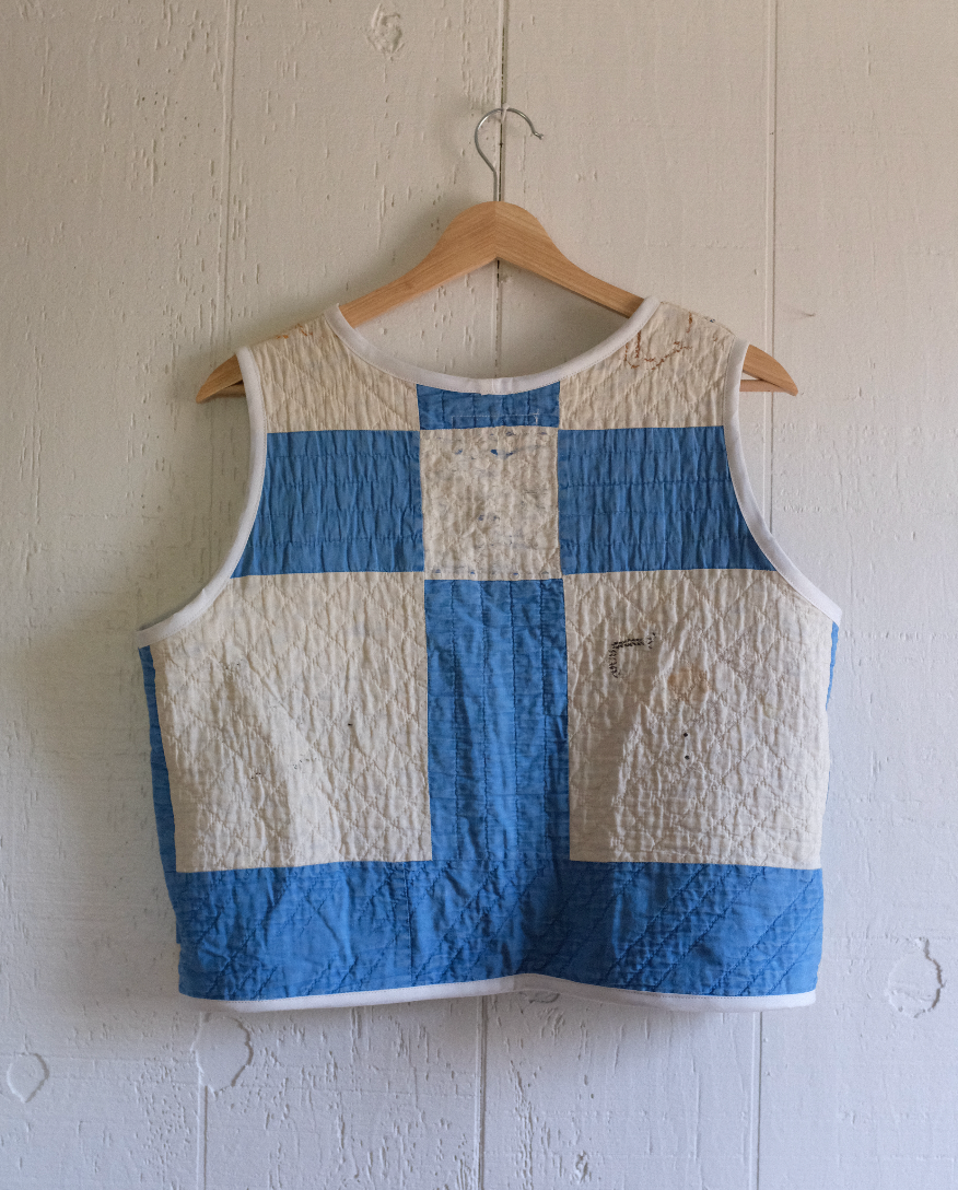 Quilt Vest - Blue Embroidery M