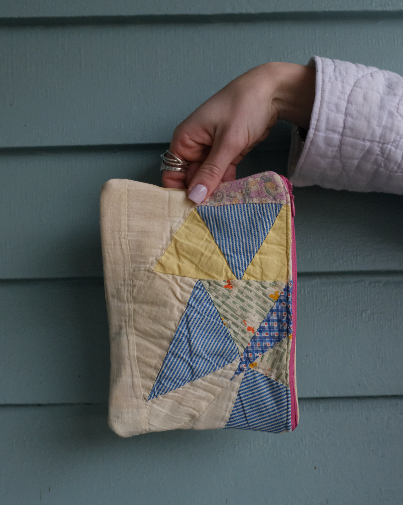 Small Quilt Pouch - Feed Sack